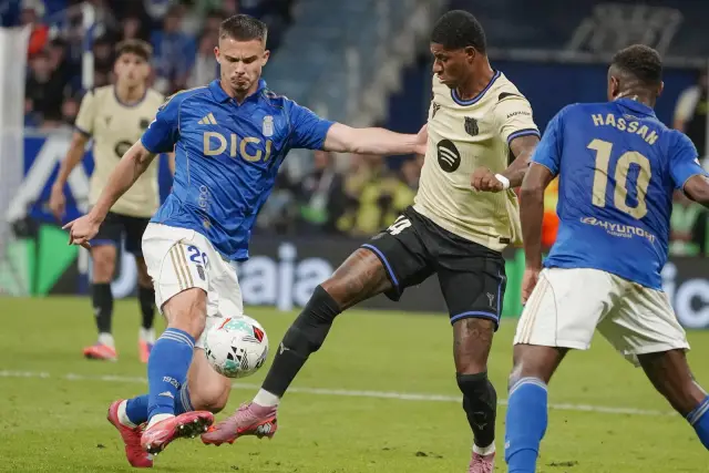 Барселона приближи Реал Мадрид след поврат против Овиедо