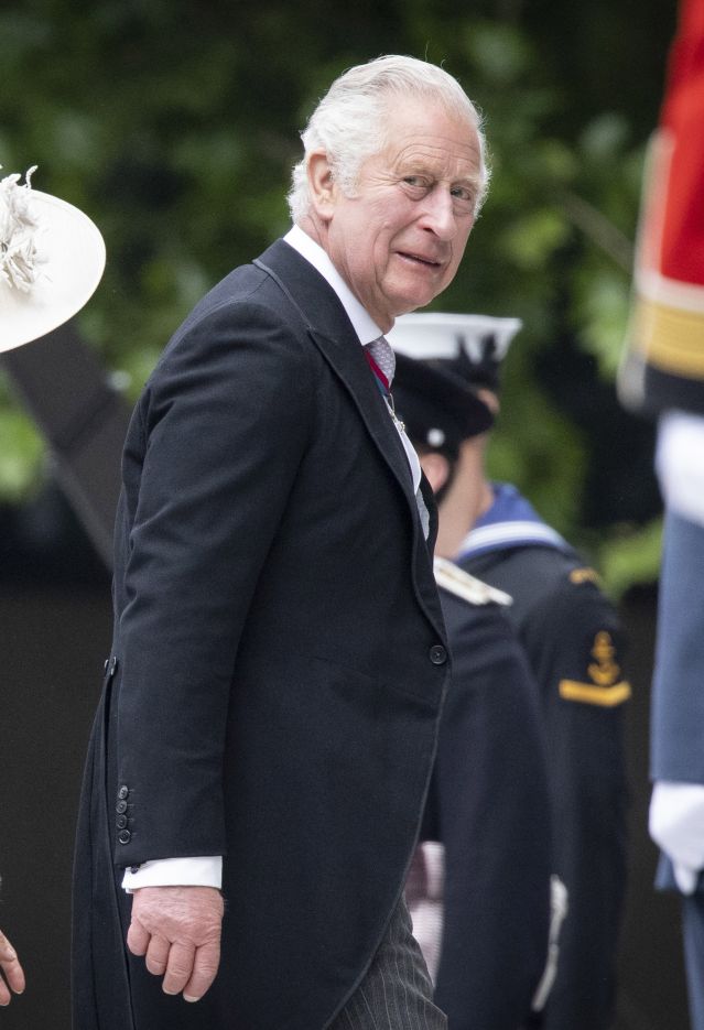 Крал Чарлз Трети поиска британския парламент да промени закона за това кой ще го замества при отсъствие