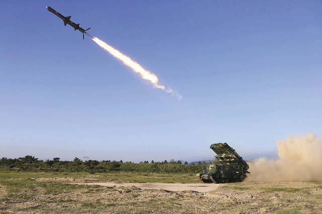 Украйна: Не доставяме ракетни двигатели на Северна Корея