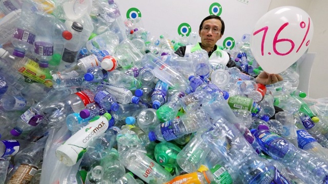 ЕК забранява пластмасовите прибори и бутилки
