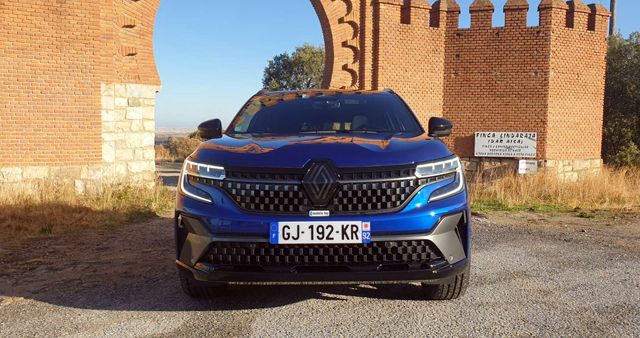 Тествахме най-луксозното ново Renault (вижте и БГ цените му)