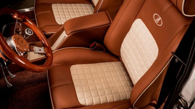  В България остаряло Жигули беше оборудвано със салон на равнище Rolls-Royce 