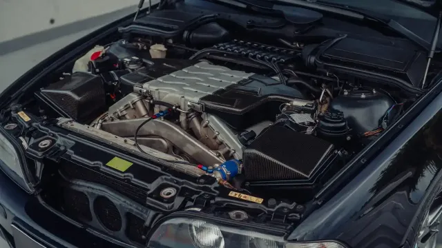 Продава се единственото в света BMW M5 с W10 двигател от Volkswagen | ФАКТИ.БГ Продава се единственото в света BMW M5 с W10 двигател от Volkswagen