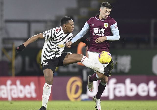  Ман Юнайтед излезе първи след победа над Бърнли (ВИДЕО) 