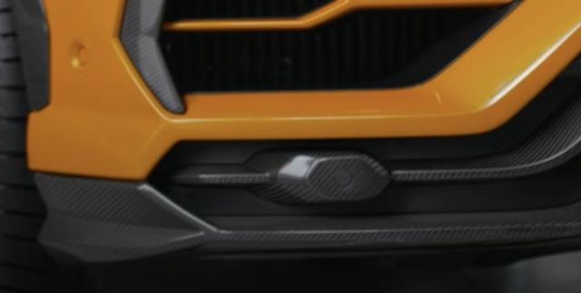 Lamborghini Urus получи доза карбонови елементи