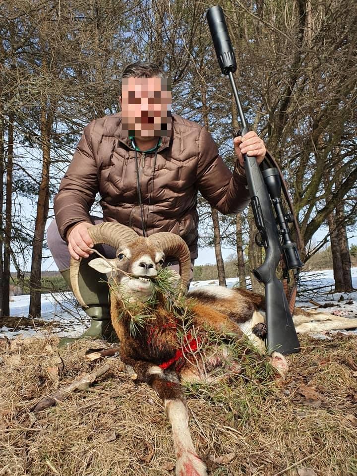 Ловец, застрелял муфлон, разяри FB-обществото