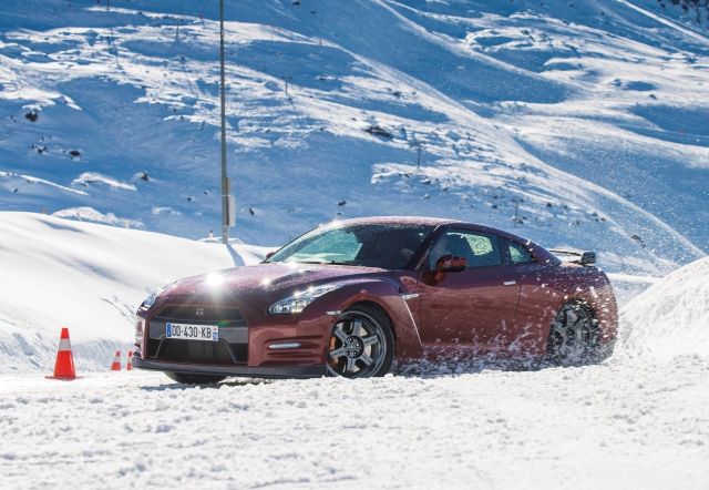 Колко коства поддръжката на Nissan GT-R? | ФАКТИ.БГ Колко коства поддръжката на Nissan GT-R?