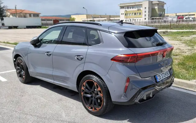 Тествахме най-мощната бензинова Cupra (вижте и цените ѝ у нас) | интерФакти.БГ Тествахме най-мощната бензинова Cupra (вижте и цените ѝ у нас)