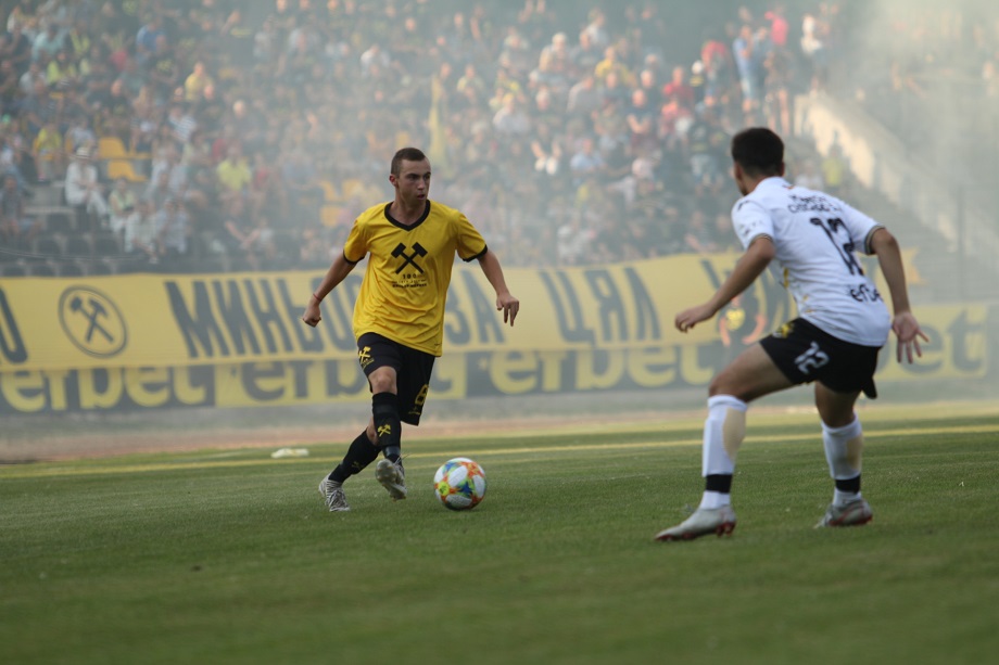 7 гола във вековния юбилей на Миньор Перник (СНИМКИ)