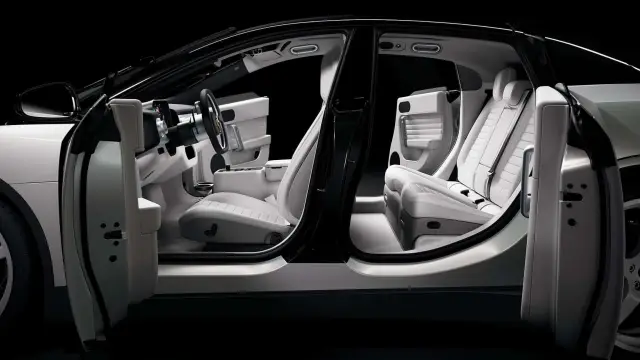 Продава се първото серийно Ferrari Luce, а цената се очаква да достигне близо 1 милион евро