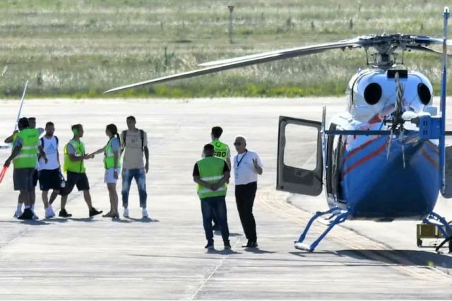 Меси се прибра в родния си Росарио с хеликоптер
