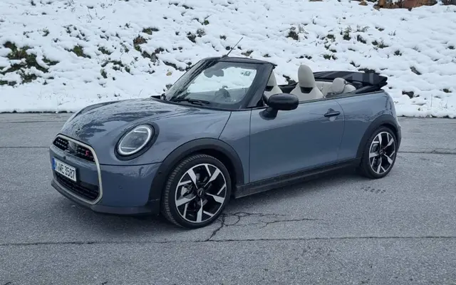 Тествахме новото Mini Cooper S във версия кабриолет | интерФакти.БГ Тествахме новото Mini Cooper S във версия кабриолет