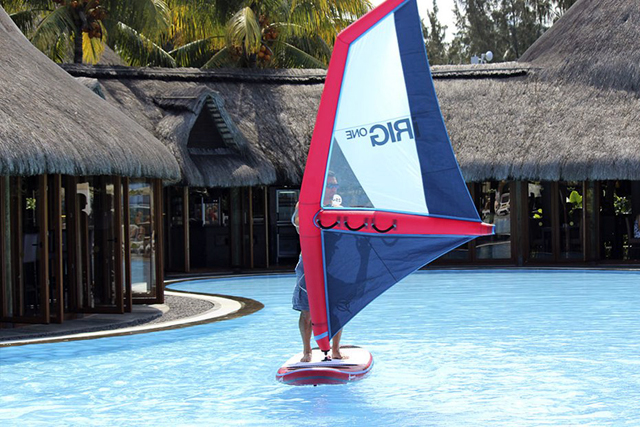 Надуваем уиндсърф