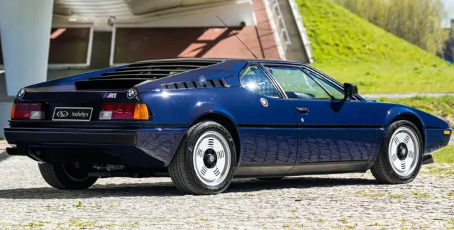 Продава се BMW M1 от 1979 година. Вижте каква е цената