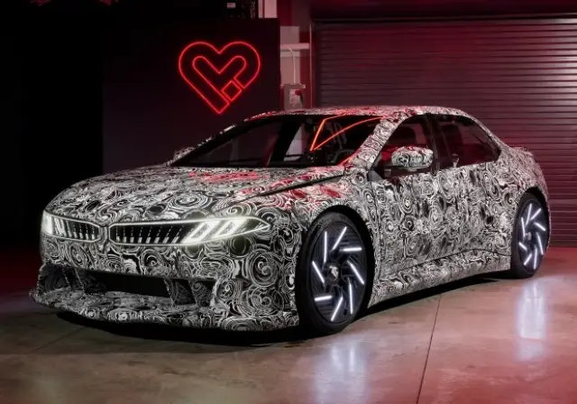 BMW разкрива подробности за революционното ново M3 (ВИДЕО) | интерФакти.БГ BMW разкрива подробности за революционното ново M3 (ВИДЕО)
