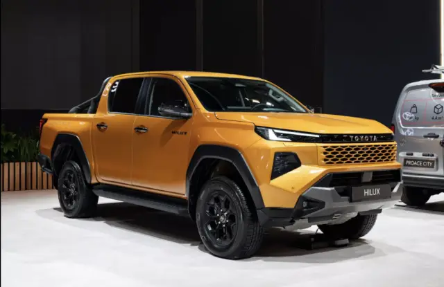 Европа получи специални версии на новия Hilux. Ето с какво се различават