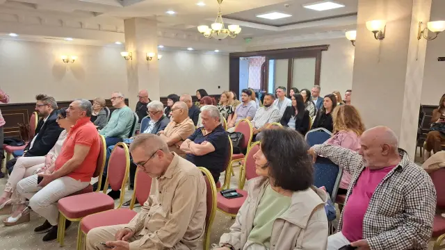 Журналистките Лора Инджова и Цветанка Ризова с най-престижните отличия на наградите „Свети Влас“ | ФАКТИ.БГ Журналистките Лора Инджова и Цветанка Ризова с най-престижните отличия на наградите „Свети Влас“