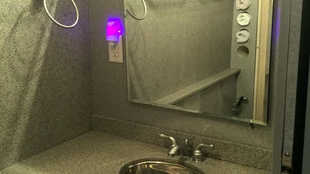  Автобусът на Принс отива на търг 