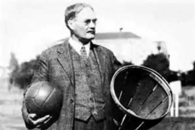 На този ден през 1895 година се ражда волейболът
