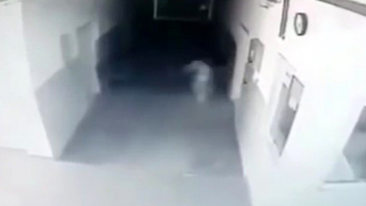 Охранителна камера в затвор засне нещо зловещо (СНИМКИ)