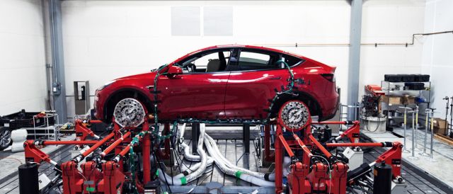 Tesla иска да разшири фабриката си в Германия