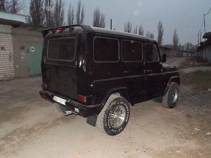 Украинци превърнаха стар УАЗ в G-Klasse