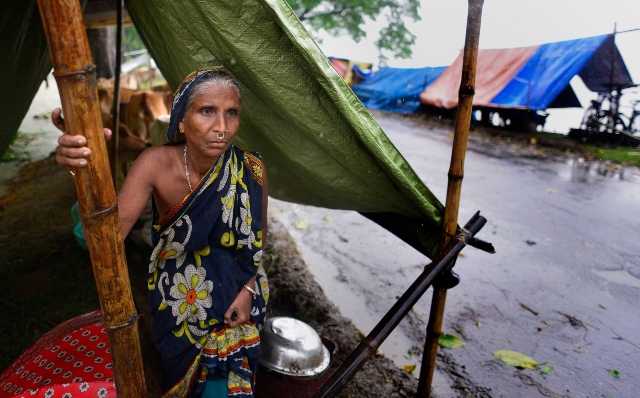 Над 5 милиона са засегнати от наводненията в Индия
