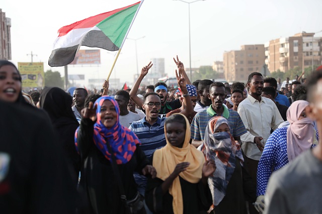 Войната в Судан се отменя! Засега (СНИМКИ)
