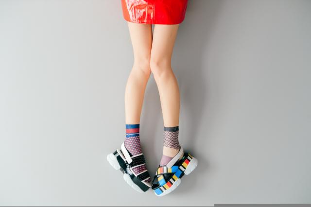  Сандали с чорапи за зимата 