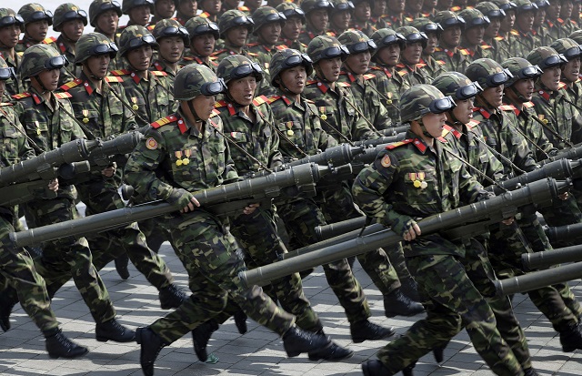 Северна Корея извади оръдията (ВИДЕО)