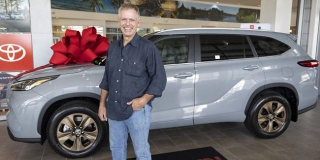 Toyota подари на собственик, изминал 1.6 млн. километра с Highlander, чисто нов
