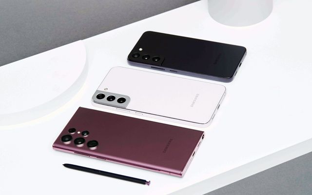 Защо новите флагмани на Samsung - Galaxy S22 Ultra, S22+ и S22 - са най-добрите Android смартфони?
