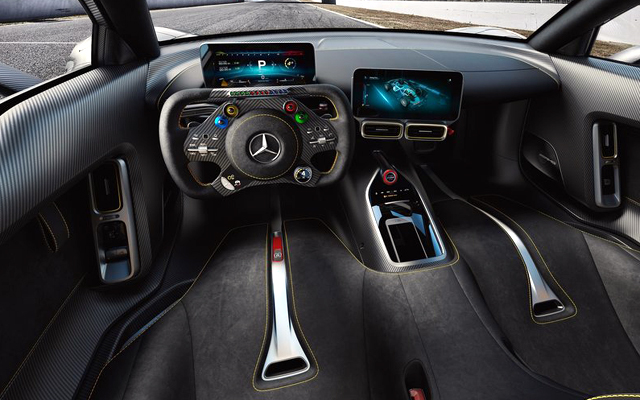 Най-скъпият Mercedes ще се кара със специални ръкавици