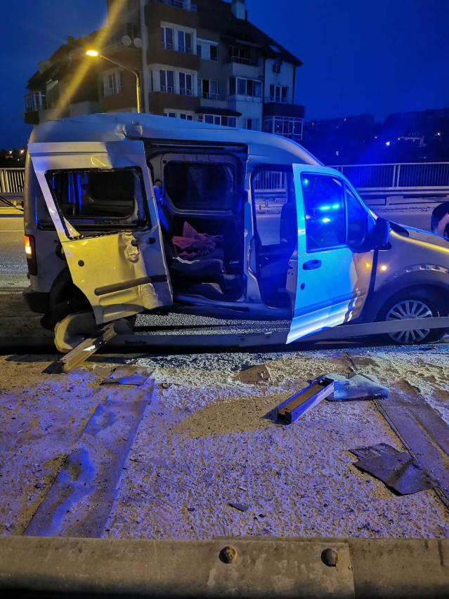  Катастрофата с двама починали в Добрич е породена от 14-годишен 
