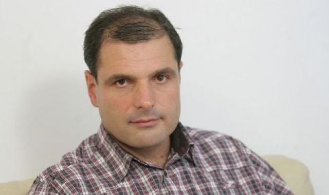 Тема на ФАКТИ, част 2: Трябва ли българският президент да бъде и законотворец? Гледната точка на доцент Иво Инджов | ФАКТИ.БГ Тема на ФАКТИ, част 2: Трябва ли българският президент да бъде и законотворец? Гледната точка на доцент Иво Инджов