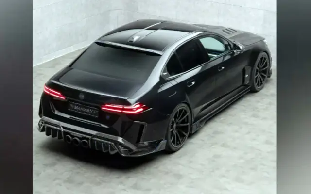 Супернаточено BMW M5, но с генерация, като на Honda