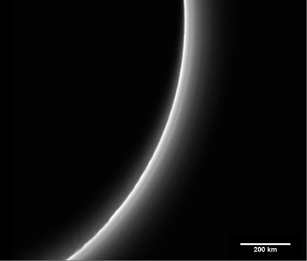 НАСА откри гравитационни вълни в атмосферата на Плутон