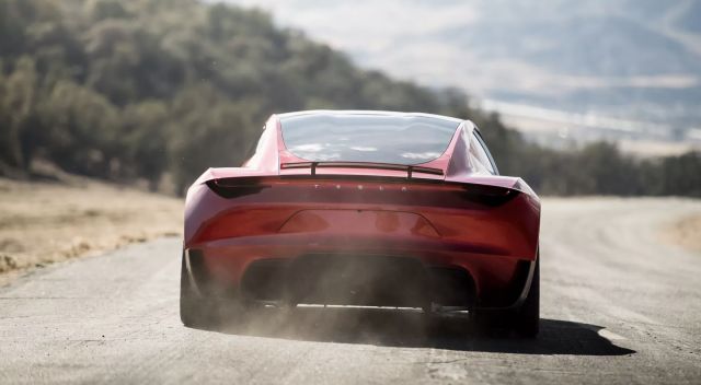Мъск се надява, че Tesla Roadster ще влезе в производство през 2024-та 