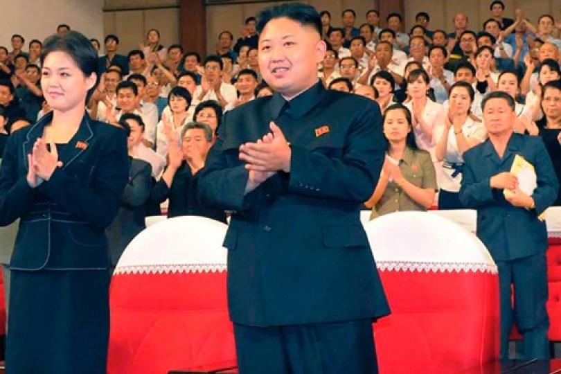 Любовта на Ким Чен-ун: Какво е известно за първата дама на КНДР? (СНИМКИ)