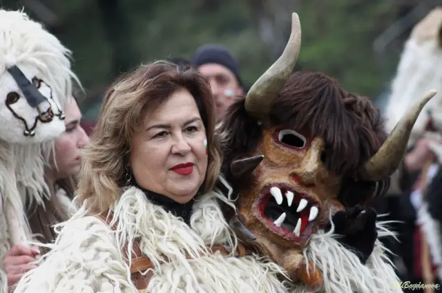 Най-добрите групи на Сурва 2026 ще дефилират през днешния ден (СНИМКИ)