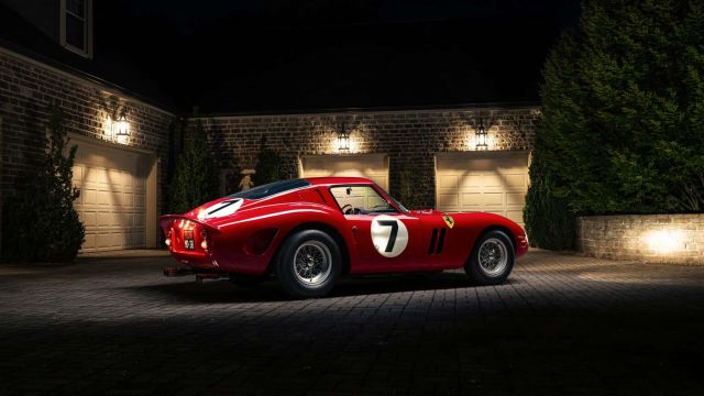 Ferrari 250 GTO може да постави нов рекорд за най-висока цена