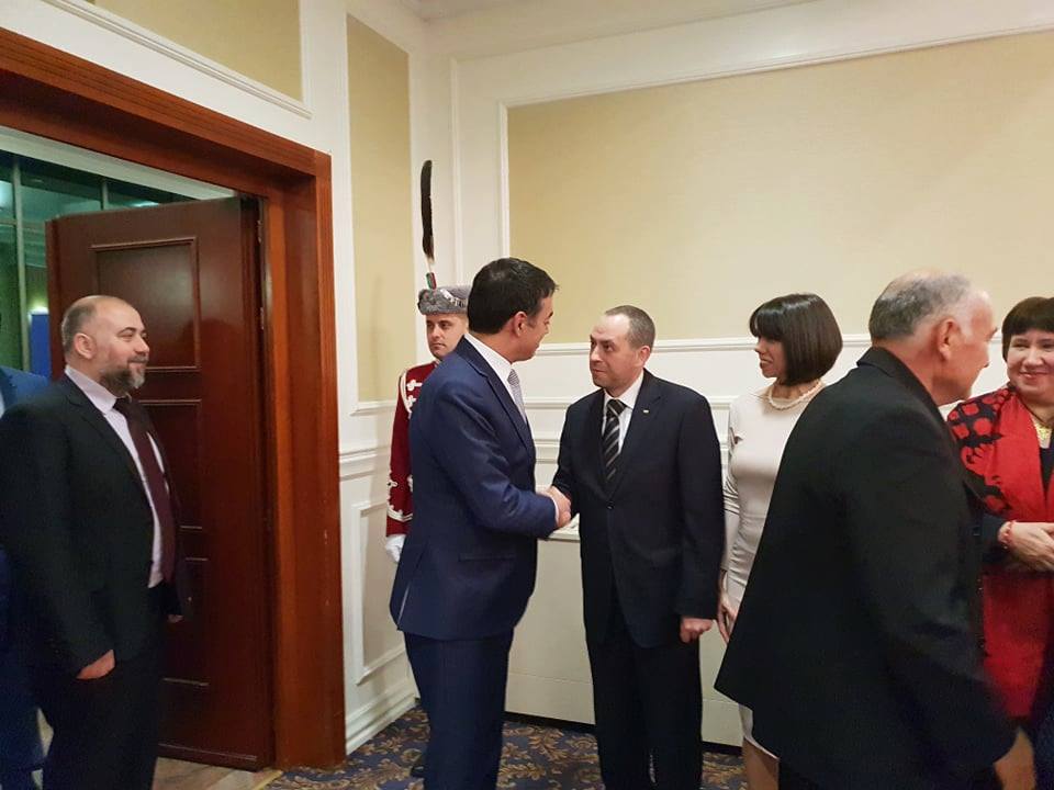 Зоран Заев чества 3-ти март в Скопие СНИМКИ