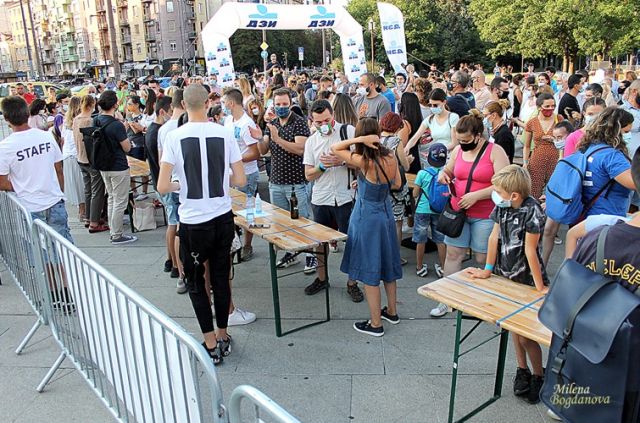  Българско бебе на 25 дни взе участие в обред за Рекордите на Гинес (СНИМКИ) 