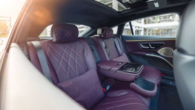 Mercedes-Benz представи ексклузивна версия на водещия си електромобил