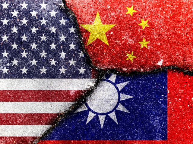 Китай твърди, че е в тесен контакт със САЩ за евентуалното посещение на Пелоси в Тайван