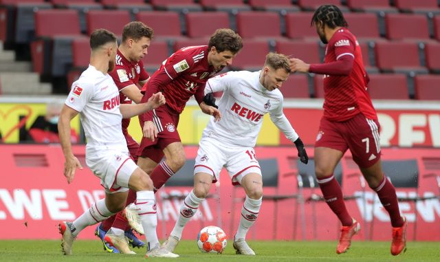  Байерн Мюнхен разпиля Кьолн, Левандовски с хеттрик 