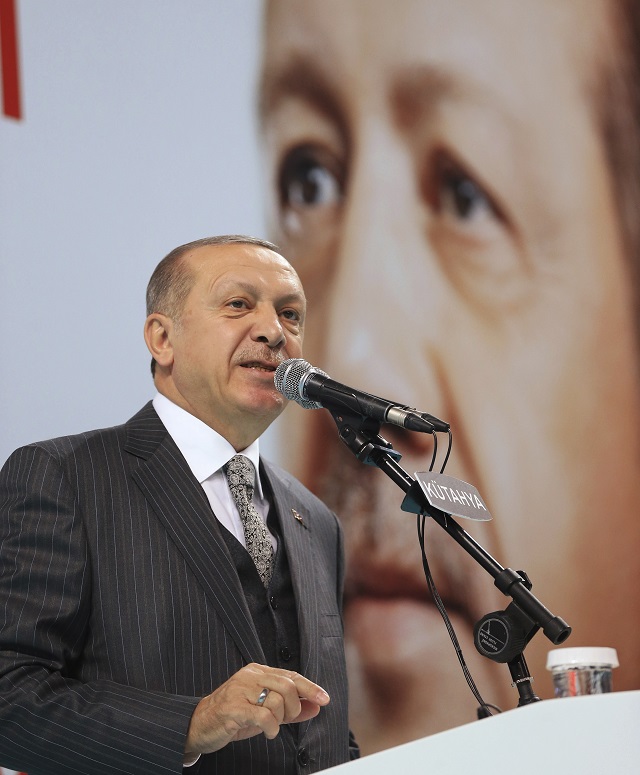 Ердоган: Няма да се бавим в Сирия (ВИДЕО+СНИМКИ)