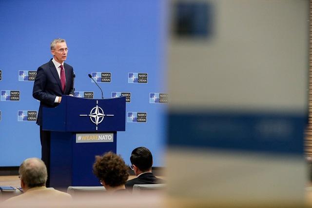 Йенс Столтенберг: НАТО не трябва да участва във вътрешнополитически битки