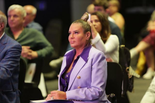 Александър Томов и Арабаджиеви: Ние ще бъдем новата парламентарна мощ | ФАКТИ.БГ Александър Томов и Арабаджиеви: Ние ще бъдем новата парламентарна мощ