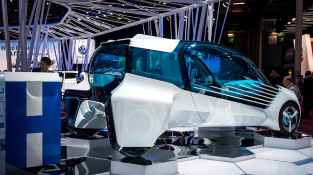 Toyota показа колата на бъдещето